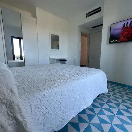 Hotel Boutique Ideal 4*