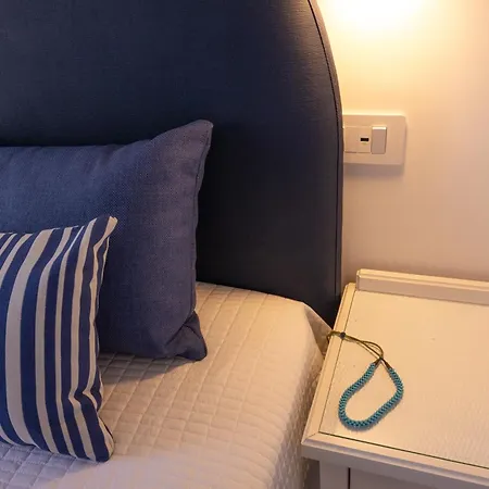 Boutique Ideal Hotel *