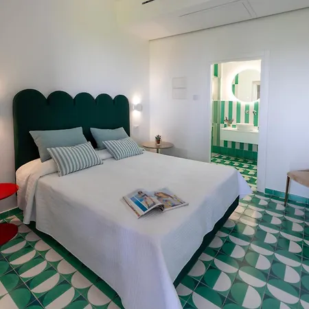 Hotel Boutique Ideal 4*